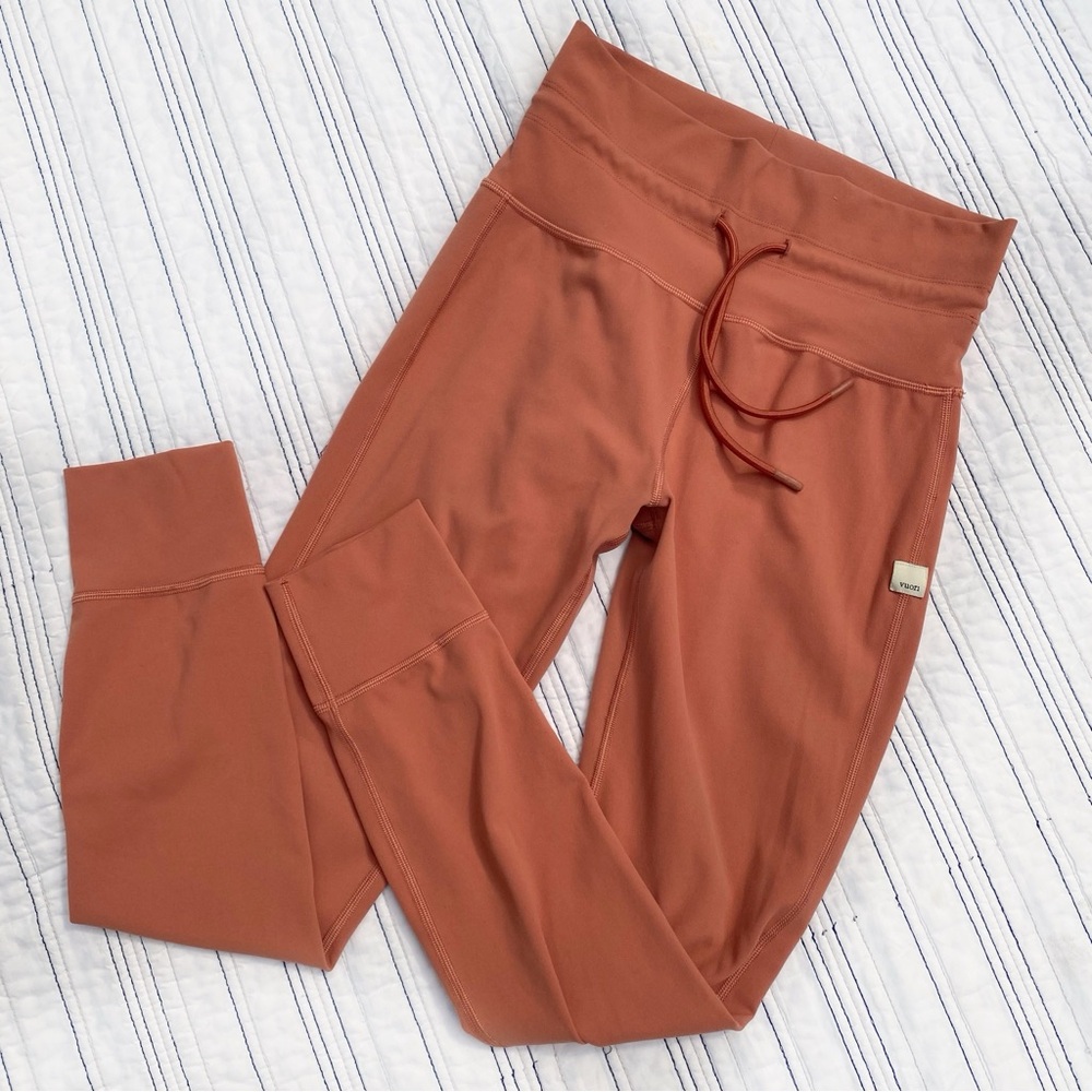 Vuori Daily Leggings Drawstring & Smoothing Light Penny Peachy Pink size Small